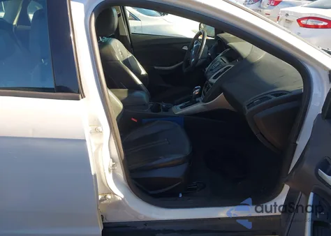 2014 Ford Focus Se from USA, damaged, VIN 1FADP3F26EL389911